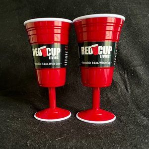 NWT 2 – ‘Red Cup Living’ Reuseable Red Plastic Wine Cup 14oz